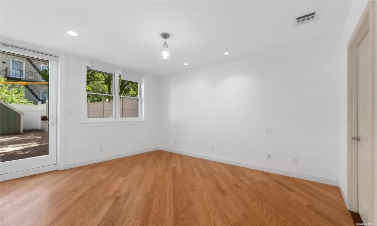 1773 19th Street, New York, NY, 2 Bedrooms Bedrooms, 5 Rooms Rooms,2 BathroomsBathrooms,Residential,For Sale,19th,L3585309