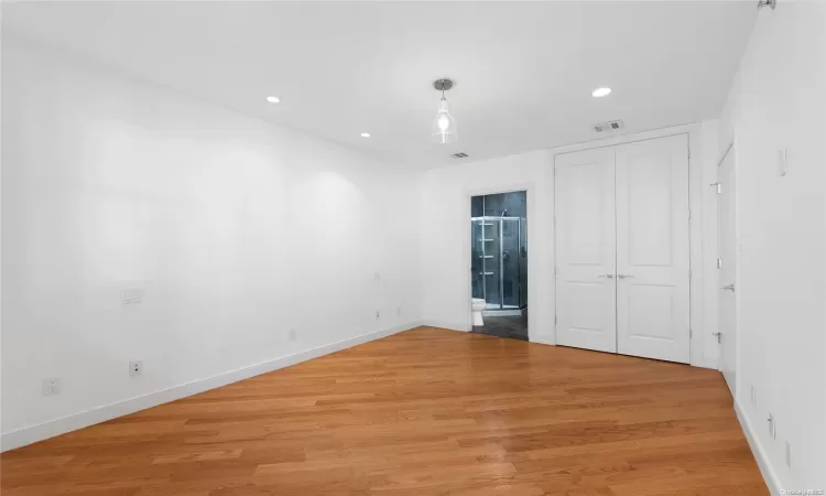 1773 19th Street, New York, NY, 2 Bedrooms Bedrooms, 5 Rooms Rooms,2 BathroomsBathrooms,Residential,For Sale,19th,L3585309