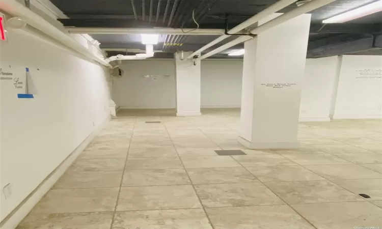 43-33 48th Street, New York, NY, ,Commercial Lease,For Rent,48th,L3585308