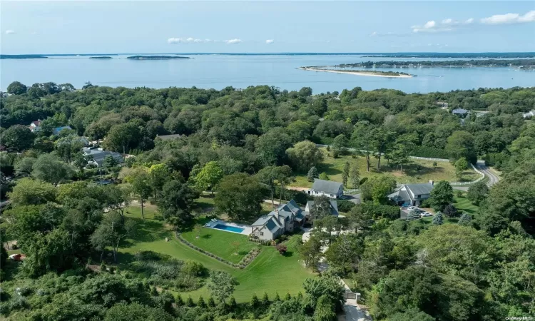 104 Ferry Road, Shelter Island, NY, 5 Bedrooms Bedrooms, 9 Rooms Rooms,5 BathroomsBathrooms,Residential Lease,For Rent,Ferry,L3585239