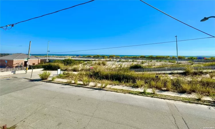 60-08 Beach Front Road, New York, NY, 3 Bedrooms Bedrooms, 6 Rooms Rooms,2 BathroomsBathrooms,Residential,For Sale,Beach Front,L3585332