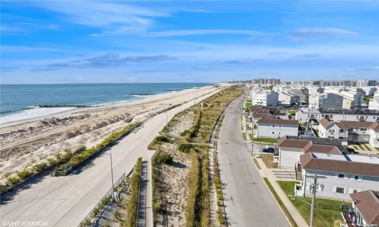 60-08 Beach Front Road, New York, NY, 3 Bedrooms Bedrooms, 6 Rooms Rooms,2 BathroomsBathrooms,Residential,For Sale,Beach Front,L3585332