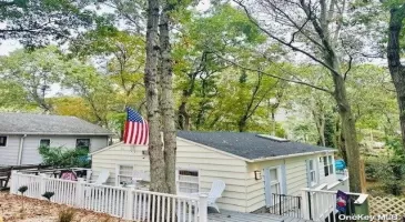 10 Eastway Path, Riverhead, NY, 2 Bedrooms Bedrooms, 5 Rooms Rooms,1 BathroomBathrooms,Residential,For Sale,Eastway,L3585355