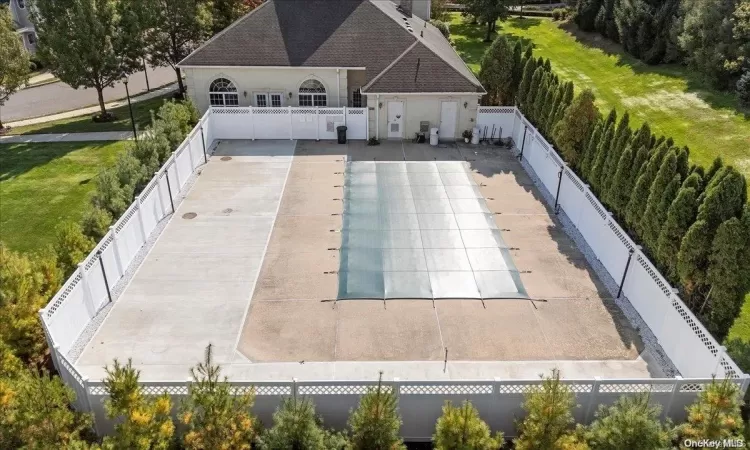 Pool With Sun Deck