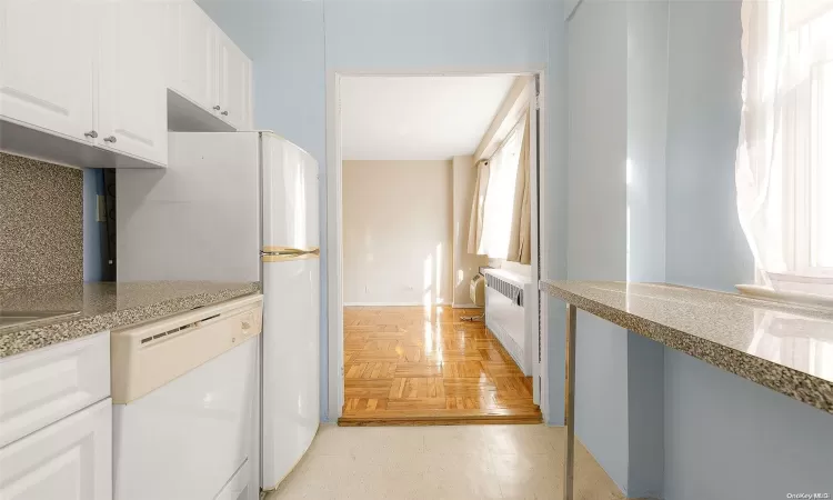 110-50 71st Road, New York, NY, 1 Bedroom Bedrooms, 4 Rooms Rooms,1 BathroomBathrooms,Residential,For Sale,71st,L3585540