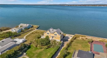 650 Dune Road, Southampton, NY, 3 Bedrooms Bedrooms, 7 Rooms Rooms,4 BathroomsBathrooms,Residential,For Sale,Dune,L3585549