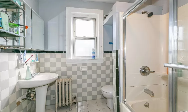 30-27 93rd Street, New York, NY, 5 Bedrooms Bedrooms, 10 Rooms Rooms,2 BathroomsBathrooms,Residential Income,For Sale,93rd,L3585589