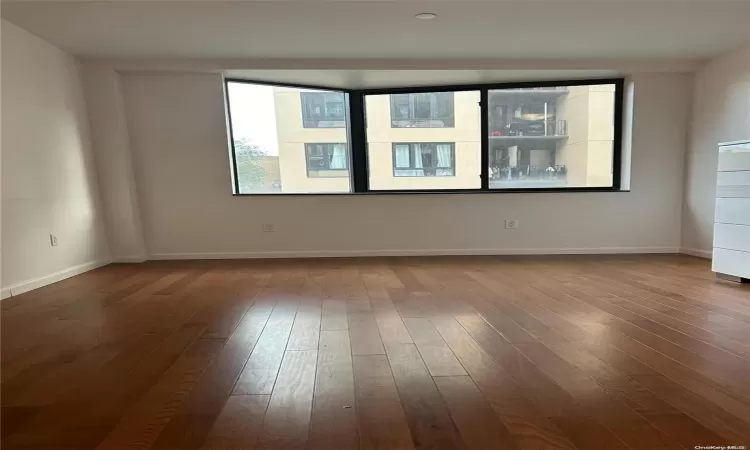 136-46 41st Avenue, New York, NY, 2 Bedrooms Bedrooms, 5 Rooms Rooms,2 BathroomsBathrooms,Residential,For Sale,41st,L3585600