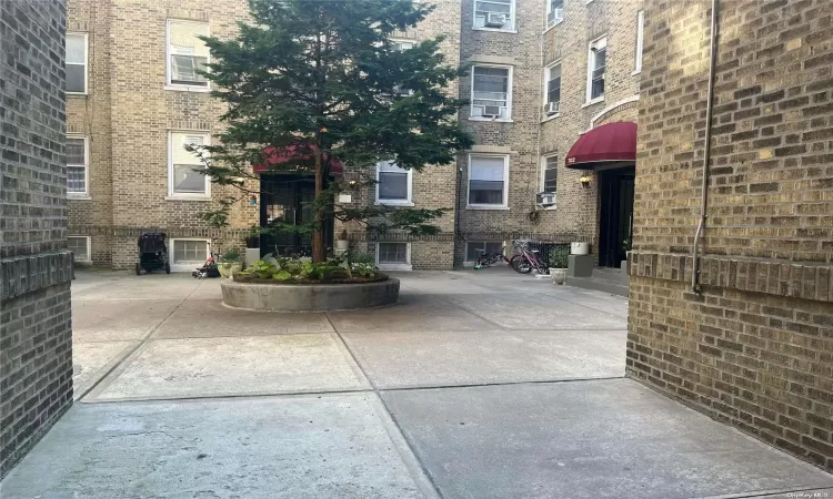 702 45th Street, New York, NY, 2 Bedrooms Bedrooms, 5 Rooms Rooms,1 BathroomBathrooms,Residential,For Sale,45th,L3585879