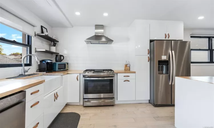 17-03 Murray Street, New York, NY, 1 Bedroom Bedrooms, 6 Rooms Rooms,1 BathroomBathrooms,Residential,For Sale,Murray,L3585957