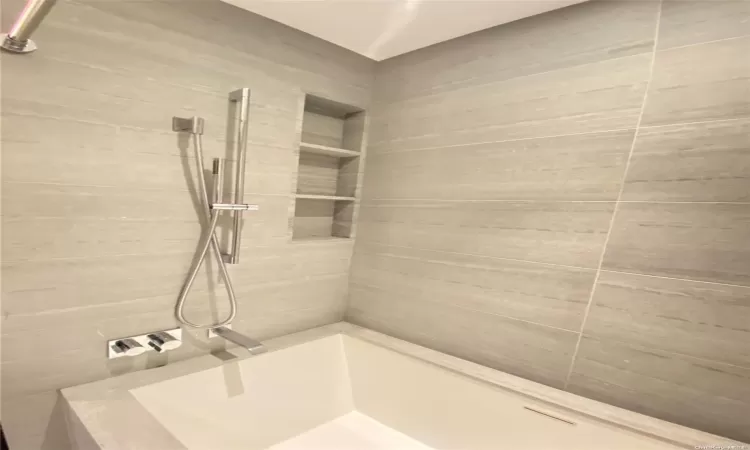 250 South Street, New York, NY, 1 Bedroom Bedrooms, 3 Rooms Rooms,1 BathroomBathrooms,Residential,For Sale,South,L3585954