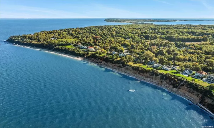 530 The Strand, Southold, NY, 4 Bedrooms Bedrooms, 8 Rooms Rooms,3 BathroomsBathrooms,Residential,For Sale,The Strand,L3586003