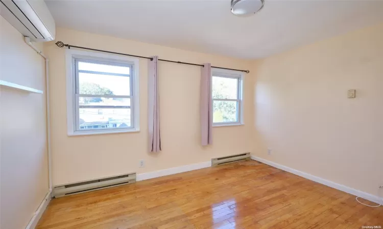 151-27 12th Avenue, New York, NY, 3 Bedrooms Bedrooms, 5 Rooms Rooms,2 BathroomsBathrooms,Residential,For Sale,12th,L3586008