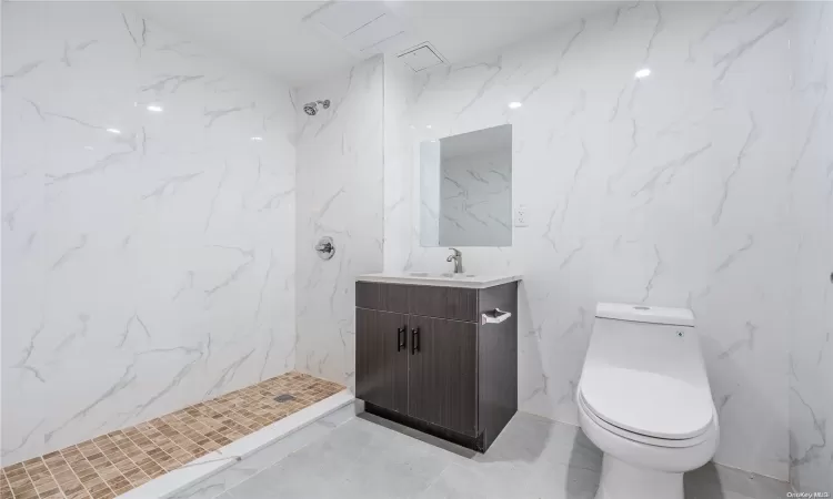 97-30 64th Avenue, New York, NY, 2 Bedrooms Bedrooms, 6 Rooms Rooms,2 BathroomsBathrooms,Residential,For Sale,64th,L3586135