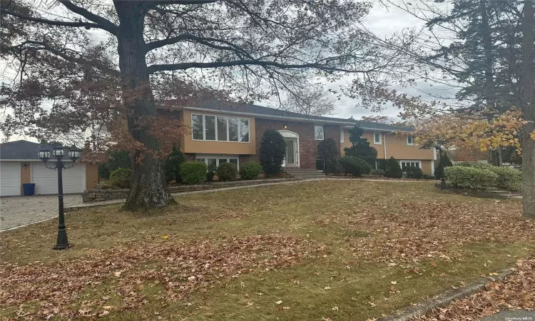 2 Kilmer Avenue, Huntington, NY, 8 Bedrooms Bedrooms, 15 Rooms Rooms,4 BathroomsBathrooms,Residential,For Sale,Kilmer,L3586183