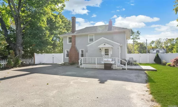 18955 Main Road, Southold, NY, 3 Bedrooms Bedrooms, 6 Rooms Rooms,2 BathroomsBathrooms,Residential,For Sale,Main,L3586311