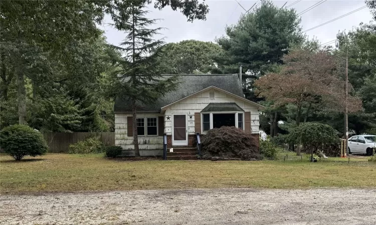 77 Lincoln Road, Brookhaven, NY, 4 Bedrooms Bedrooms, 6 Rooms Rooms,1 BathroomBathrooms,Residential,For Sale,Lincoln,L3586323