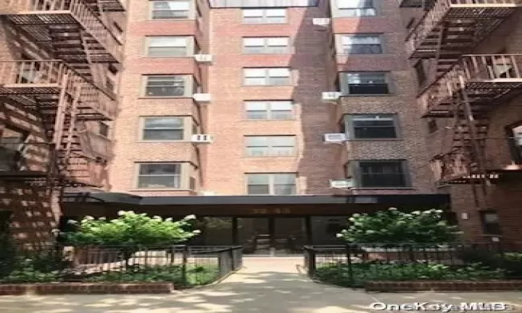 32-40 92nd Street, New York, NY, 1 Bedroom Bedrooms, 5 Rooms Rooms,1 BathroomBathrooms,Residential,For Sale,92nd,L3586422