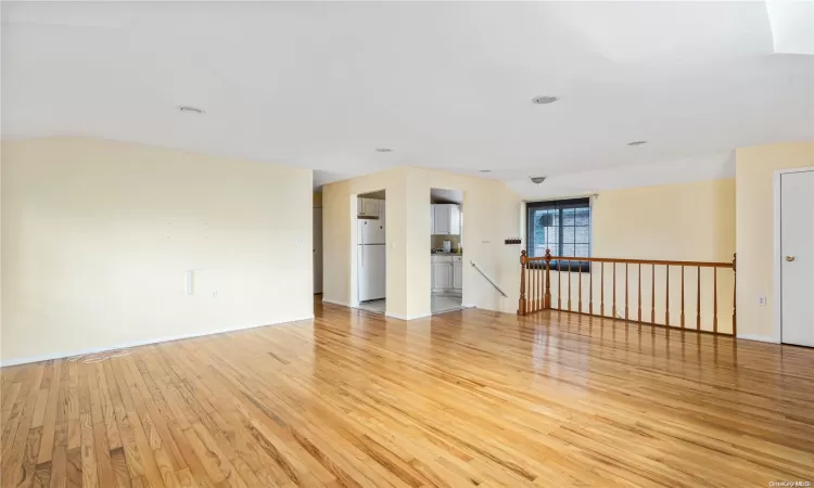 180-11 64th Avenue, New York, NY, 6 Bedrooms Bedrooms, 15 Rooms Rooms,4 BathroomsBathrooms,Residential Income,For Sale,64th,L3586536