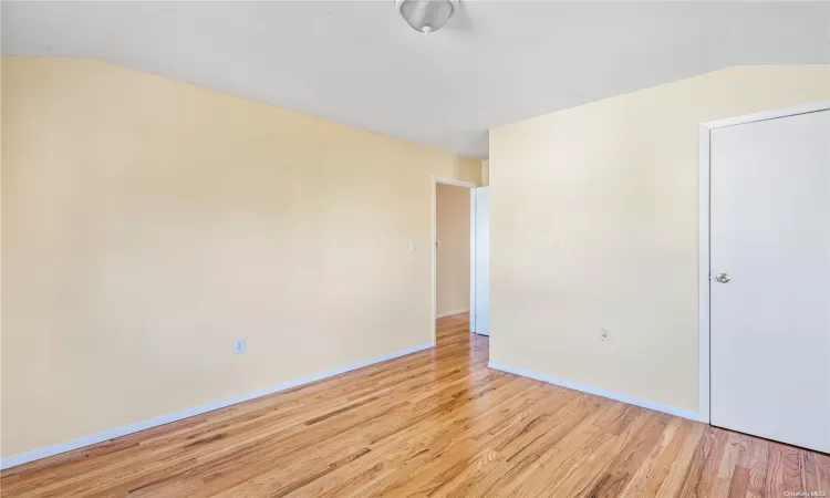 180-11 64th Avenue, New York, NY, 6 Bedrooms Bedrooms, 15 Rooms Rooms,4 BathroomsBathrooms,Residential Income,For Sale,64th,L3586536