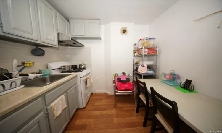 90-03 Whitney Avenue, New York, NY, 9 Bedrooms Bedrooms, 20 Rooms Rooms,4 BathroomsBathrooms,Residential Income,For Sale,Whitney,L3586605