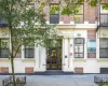 1050 Hancock Street, New York, NY, 2 Bedrooms Bedrooms, 4 Rooms Rooms,1 BathroomBathrooms,Residential,For Sale,Hancock,L3586429