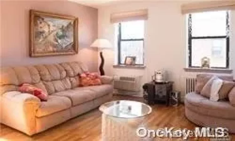 215-37 48 Avenue, New York, NY, 2 Bedrooms Bedrooms, 4 Rooms Rooms,1 BathroomBathrooms,Residential,For Sale,48,L3586700