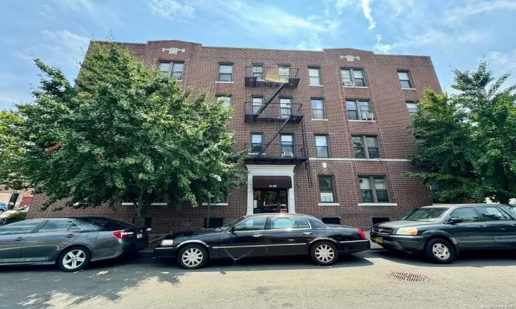 41-02 69th Street, New York, NY, 21 Bedrooms Bedrooms, 21 Rooms Rooms,19 BathroomsBathrooms,Commercial Sale,For Sale,69th,L3586750