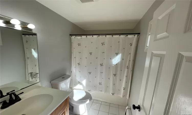 Primary Suite Bathroom