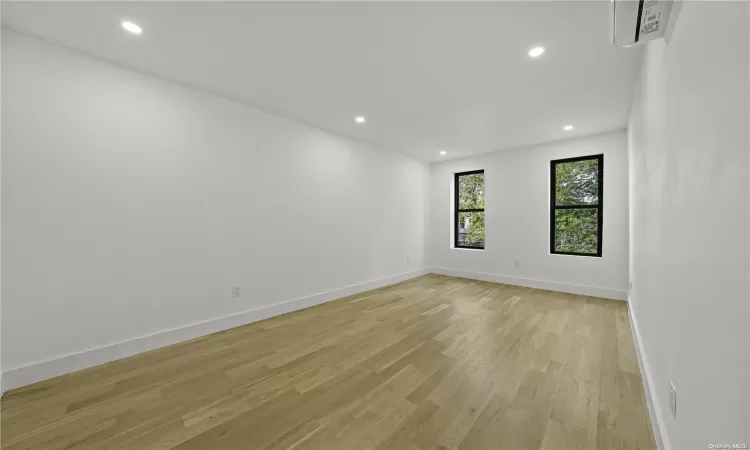 219 34th Street, New York, NY, 5 Bedrooms Bedrooms, 10 Rooms Rooms,5 BathroomsBathrooms,Residential Income,For Sale,34th,L3586815