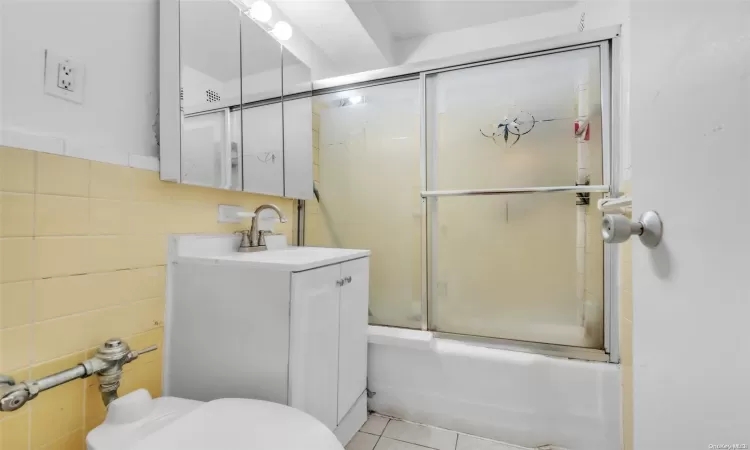 37-30 73rd Street, New York, NY, 1 Bedroom Bedrooms, 3 Rooms Rooms,1 BathroomBathrooms,Residential,For Sale,73rd,L3586980