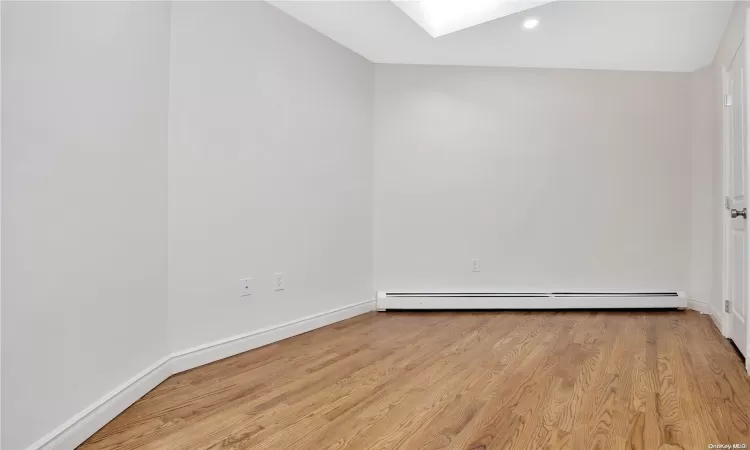 82-08 58th Avenue, New York, NY, 5 Bedrooms Bedrooms, 10 Rooms Rooms,3 BathroomsBathrooms,Residential Income,For Sale,58th,L3587019