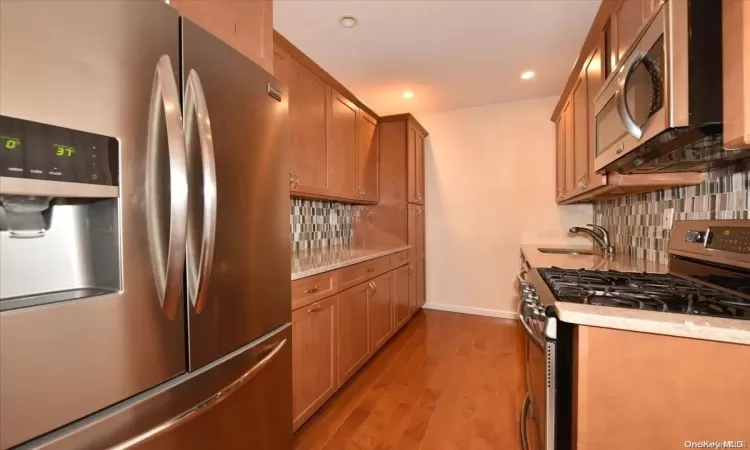 175-06 Devonshire Road, New York, NY, 1 Bedroom Bedrooms, 3 Rooms Rooms,1 BathroomBathrooms,Residential,For Sale,Devonshire,L3587099