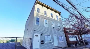 123 Saint Marys Avenue, New York, NY, 3 Bedrooms Bedrooms, 5 Rooms Rooms,1 BathroomBathrooms,Residential Lease,For Rent,Saint Marys,L3587111