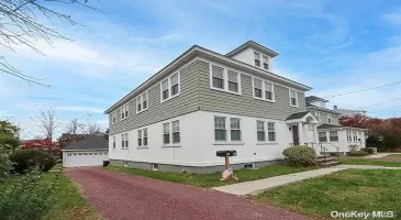 40 Smith Street, Glen Cove, NY, 5 Bedrooms Bedrooms, 15 Rooms Rooms,2 BathroomsBathrooms,Residential Income,For Sale,Smith,L3587326