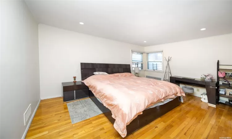 151-71 25th Avenue, New York, NY, 4 Bedrooms Bedrooms, 8 Rooms Rooms,2 BathroomsBathrooms,Residential,For Sale,25th,L3587365