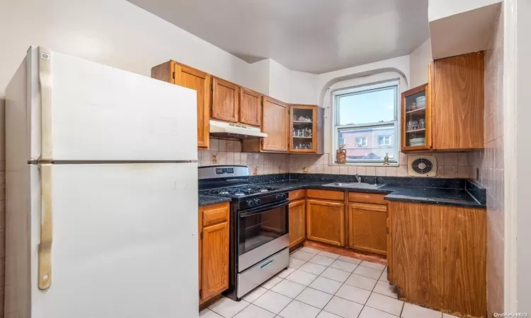 31-14 77 Street, New York, NY, 3 Bedrooms Bedrooms, 6 Rooms Rooms,2 BathroomsBathrooms,Residential,For Sale,77,L3587467