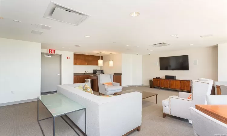 40-22 College Point Boulevard, New York, NY, 2 Bedrooms Bedrooms, 5 Rooms Rooms,1 BathroomBathrooms,Residential,For Sale,College Point,L3587496