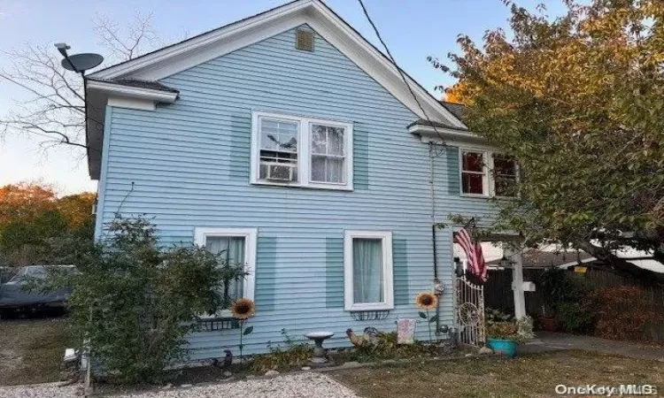 26 Pulaski Street, Riverhead, NY, 3 Bedrooms Bedrooms, 6 Rooms Rooms,1 BathroomBathrooms,Residential,For Sale,Pulaski,L3587476