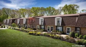 100 Villa D'est Drive, Brookhaven, NY, 2 Bedrooms Bedrooms, 5 Rooms Rooms,1 BathroomBathrooms,Residential Lease,For Rent,Villa D'est,L3587477