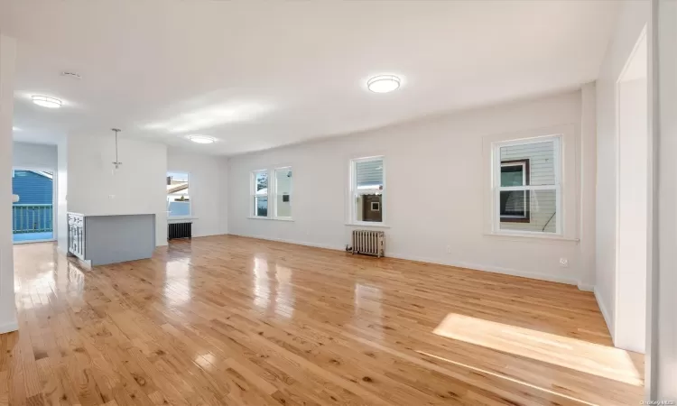 171-37 Bagley Avenue, New York, NY, 4 Bedrooms Bedrooms, 12 Rooms Rooms,2 BathroomsBathrooms,Residential,For Sale,Bagley,L3587745