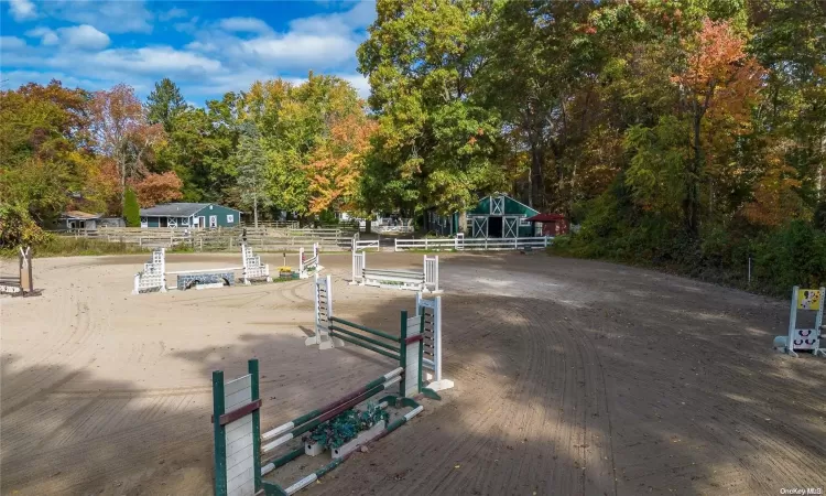 33 Chestnut Stump Road, Huntington, NY, 4 Bedrooms Bedrooms, 8 Rooms Rooms,2 BathroomsBathrooms,Residential,For Sale,Chestnut Stump,L3587759