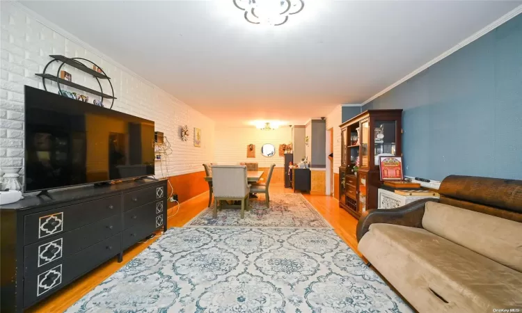 85-15 Main Street, New York, NY, 3 Bedrooms Bedrooms, 6 Rooms Rooms,2 BathroomsBathrooms,Residential,For Sale,Main,L3587831