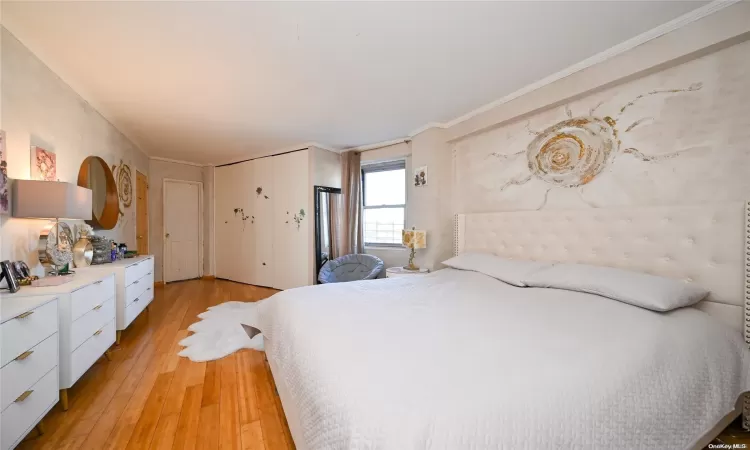 85-15 Main Street, New York, NY, 3 Bedrooms Bedrooms, 6 Rooms Rooms,2 BathroomsBathrooms,Residential,For Sale,Main,L3587831