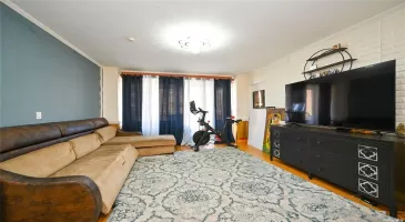 85-15 Main Street, New York, NY, 3 Bedrooms Bedrooms, 6 Rooms Rooms,2 BathroomsBathrooms,Residential,For Sale,Main,L3587831