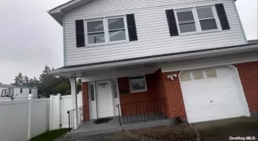 246 Rose St, Babylon, NY, 6 Bedrooms Bedrooms, 10 Rooms Rooms,3 BathroomsBathrooms,Residential,For Sale,Rose St,L3587886