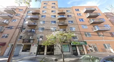 43-18 Robinson Street, New York, NY, 2 Bedrooms Bedrooms, 5 Rooms Rooms,2 BathroomsBathrooms,Residential,For Sale,Robinson,L3588098