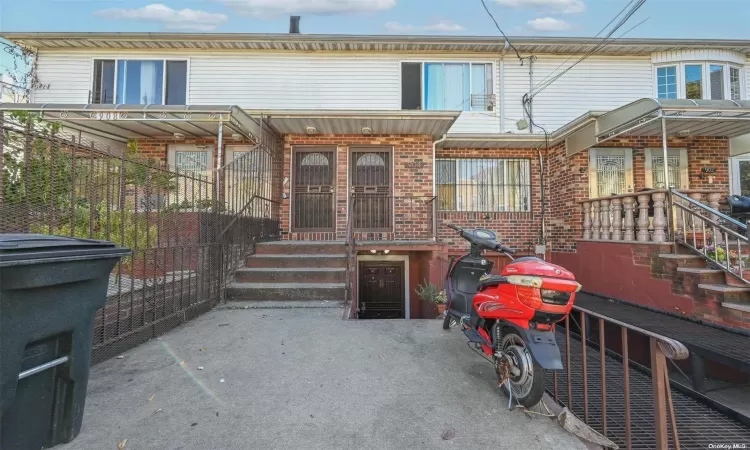 904 Belmont Avenue, New York, NY, 6 Bedrooms Bedrooms, 10 Rooms Rooms,4 BathroomsBathrooms,Residential Income,For Sale,Belmont,L3588026