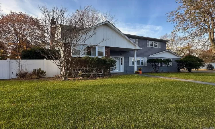 443 Old Country Road, Huntington, NY, 5 Bedrooms Bedrooms, 8 Rooms Rooms,3 BathroomsBathrooms,Residential,For Sale,Old Country,L3588078