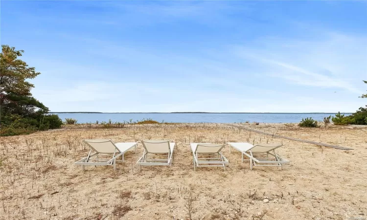 21 Shore Drive, Southampton, NY, 3 Bedrooms Bedrooms, 7 Rooms Rooms,2 BathroomsBathrooms,Residential,For Sale,Shore,L3588122